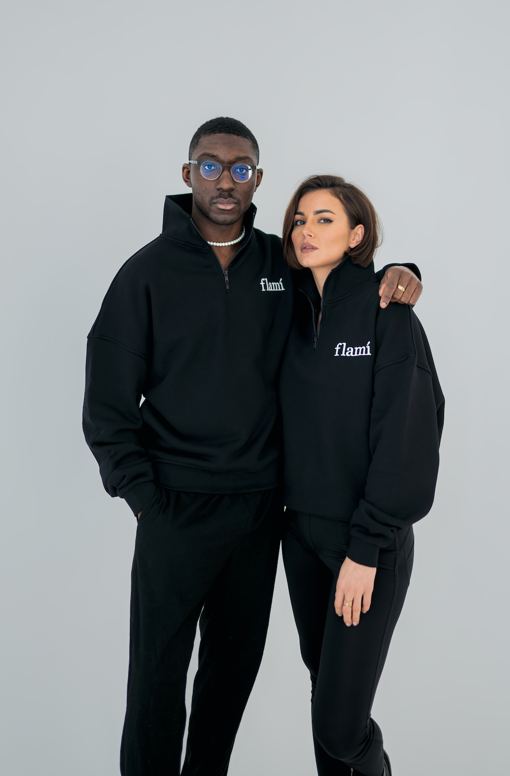 Oversized Zipper - Black White